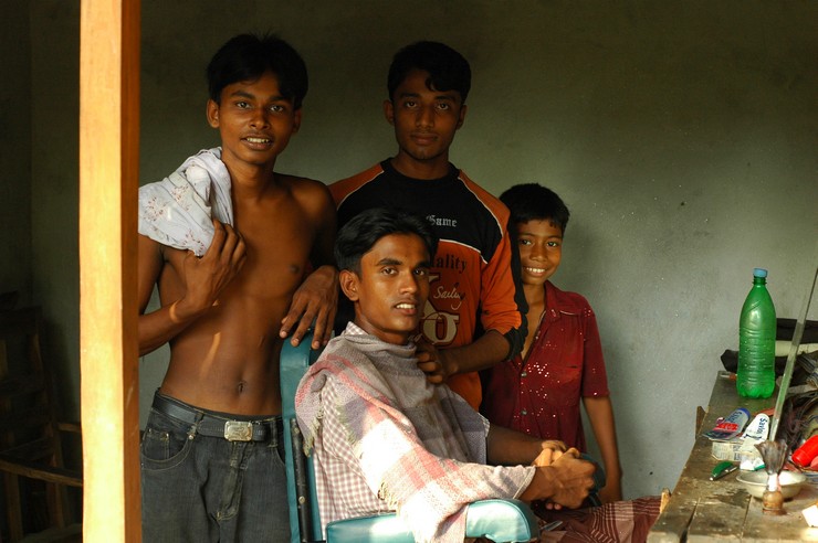 Bamonali - u fryzjera (Bangladesh 2008)